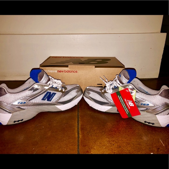 NEW BALANCE ‘MR768’ MEN’S RUNNING/CASUAL SHOE - Picture 2 of 8